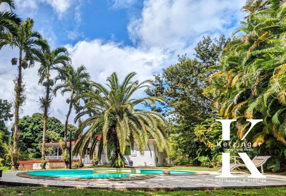 Maison à PETIT-BOURG