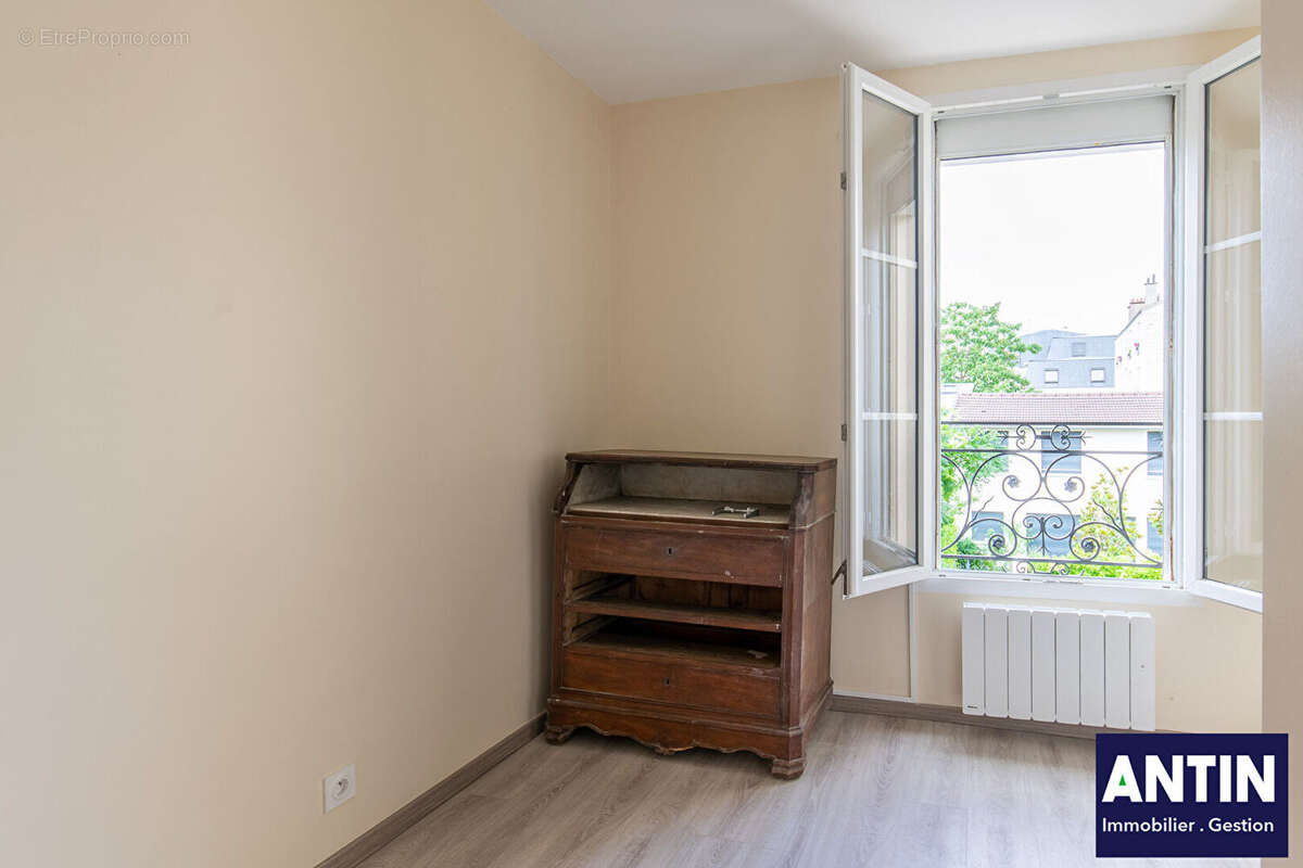 Maison à COURBEVOIE