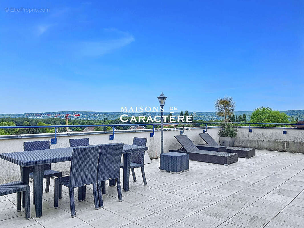 Appartement à VERNEUIL-SUR-SEINE