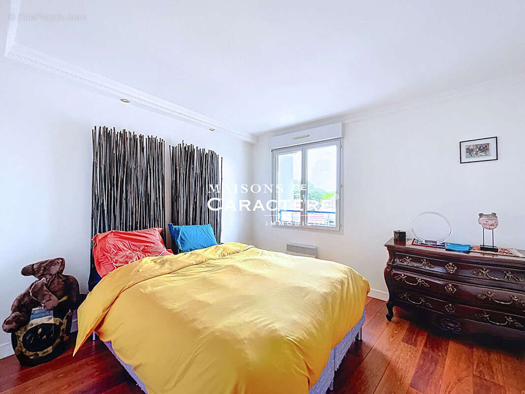 Appartement à VERNEUIL-SUR-SEINE