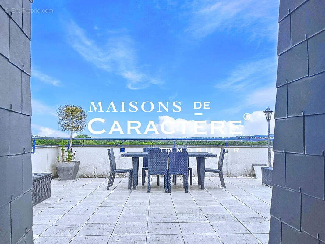 Appartement à VERNEUIL-SUR-SEINE