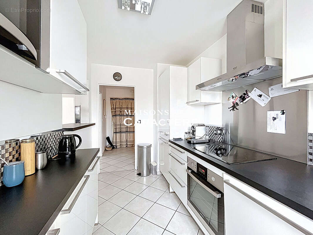 Appartement à VERNEUIL-SUR-SEINE