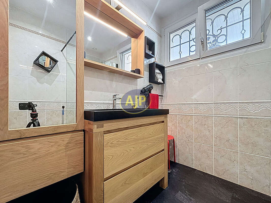 Maison à TONNAY-CHARENTE