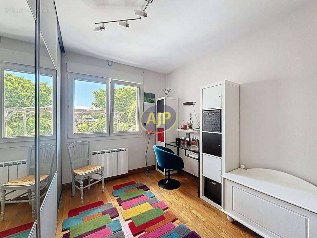 Maison à TONNAY-CHARENTE