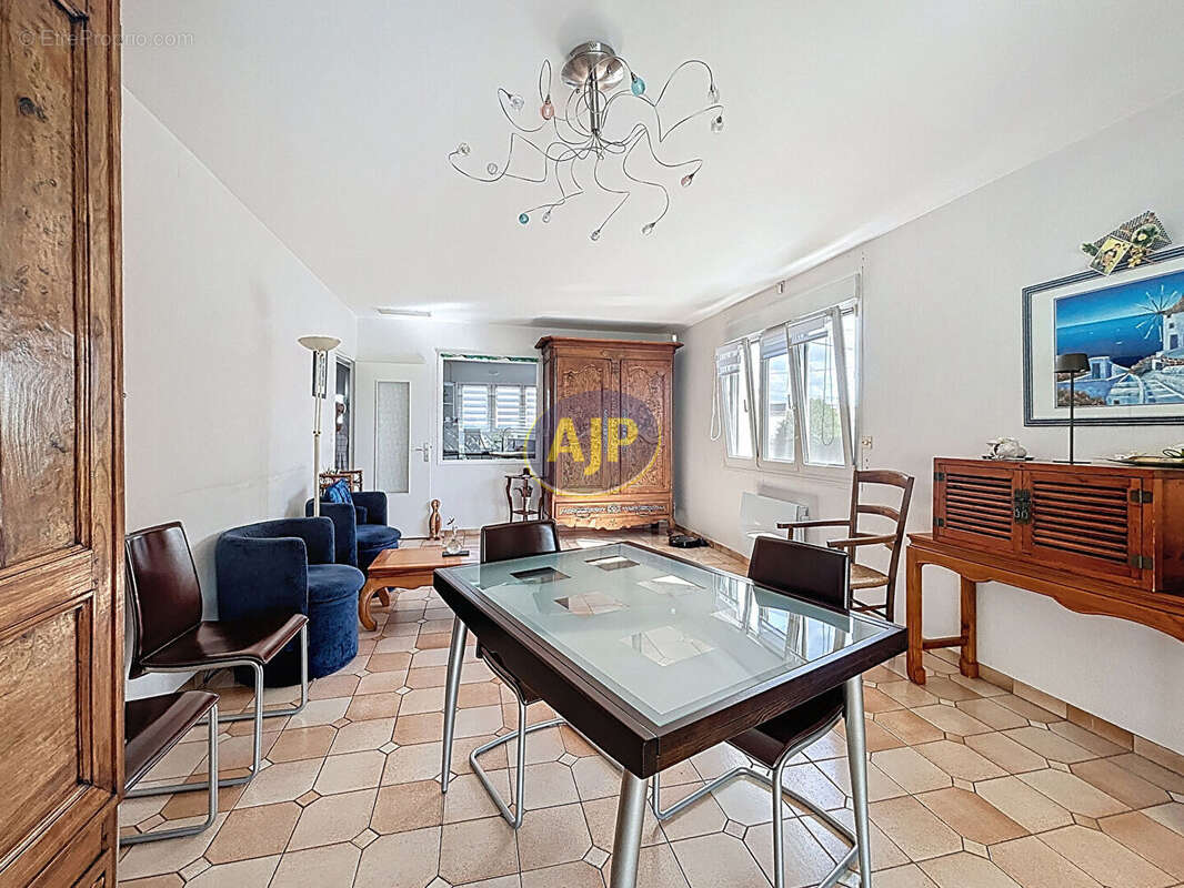 Maison à TONNAY-CHARENTE