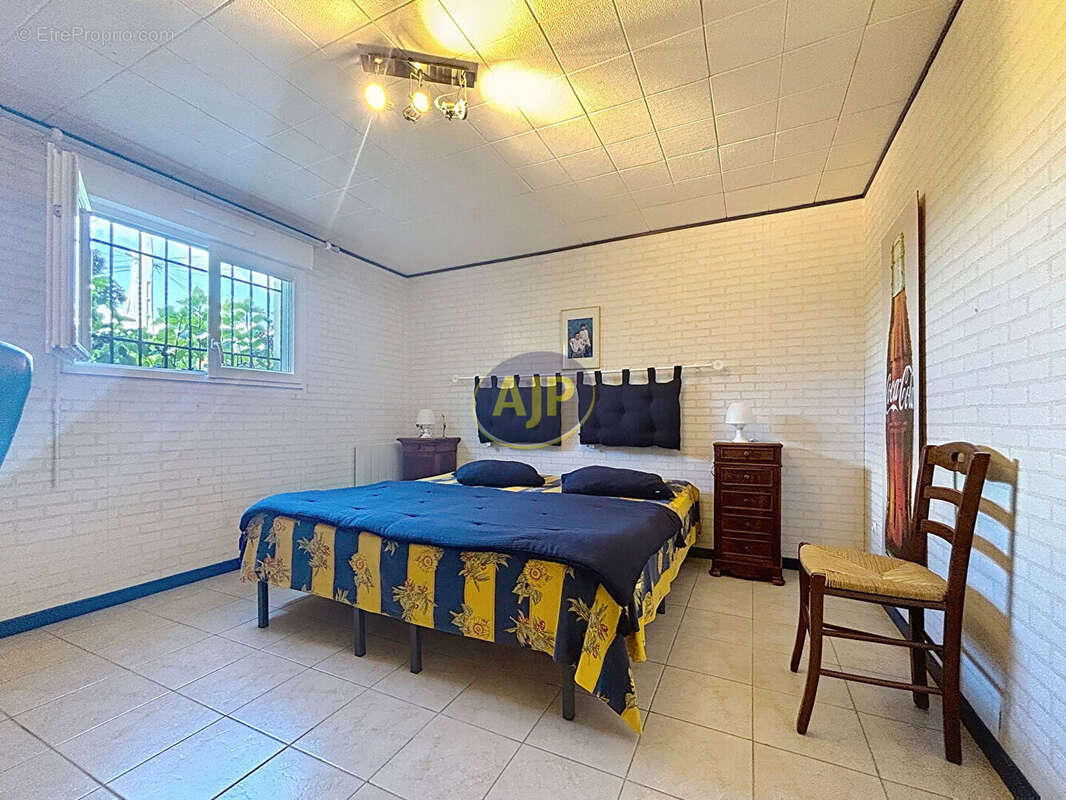 Maison à TONNAY-CHARENTE