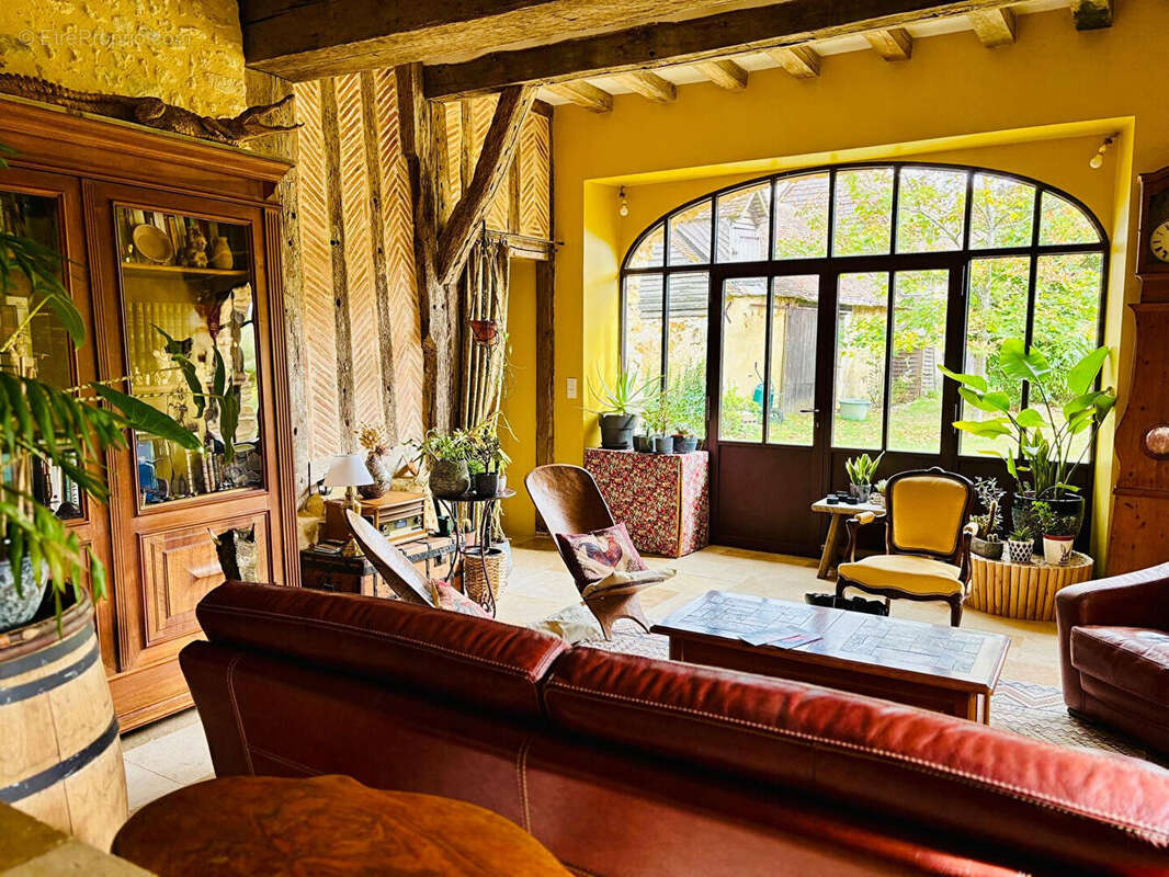 Maison à BONNETABLE