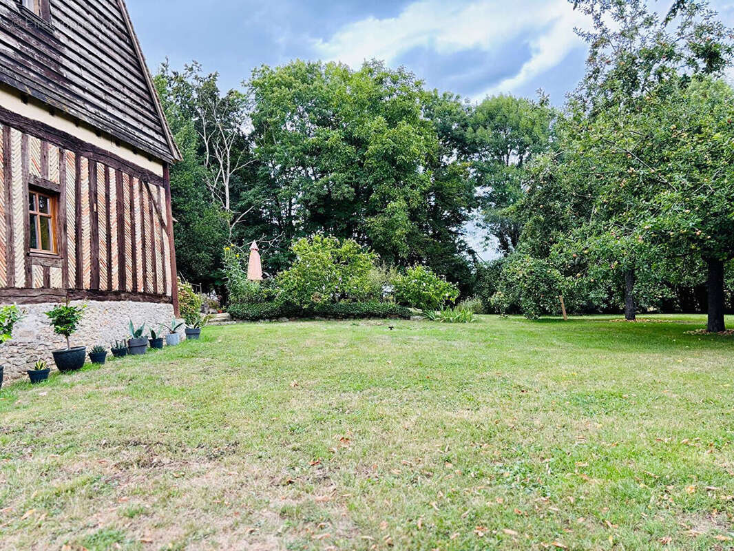 Maison à BONNETABLE