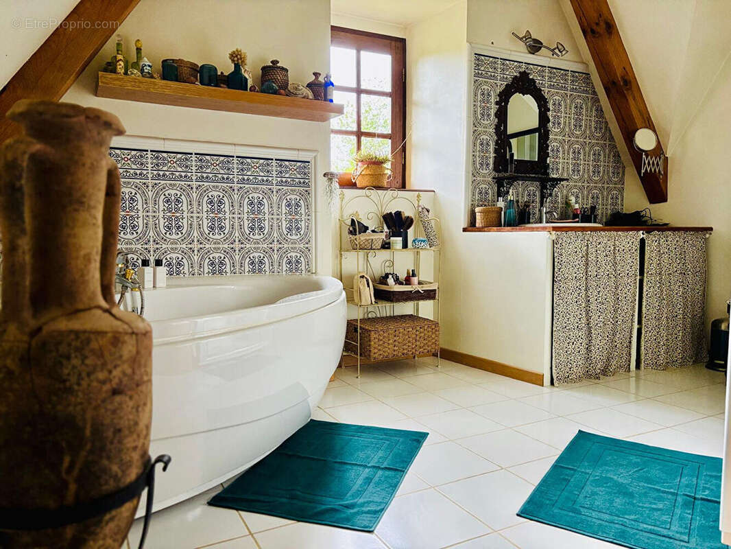 Maison à BONNETABLE