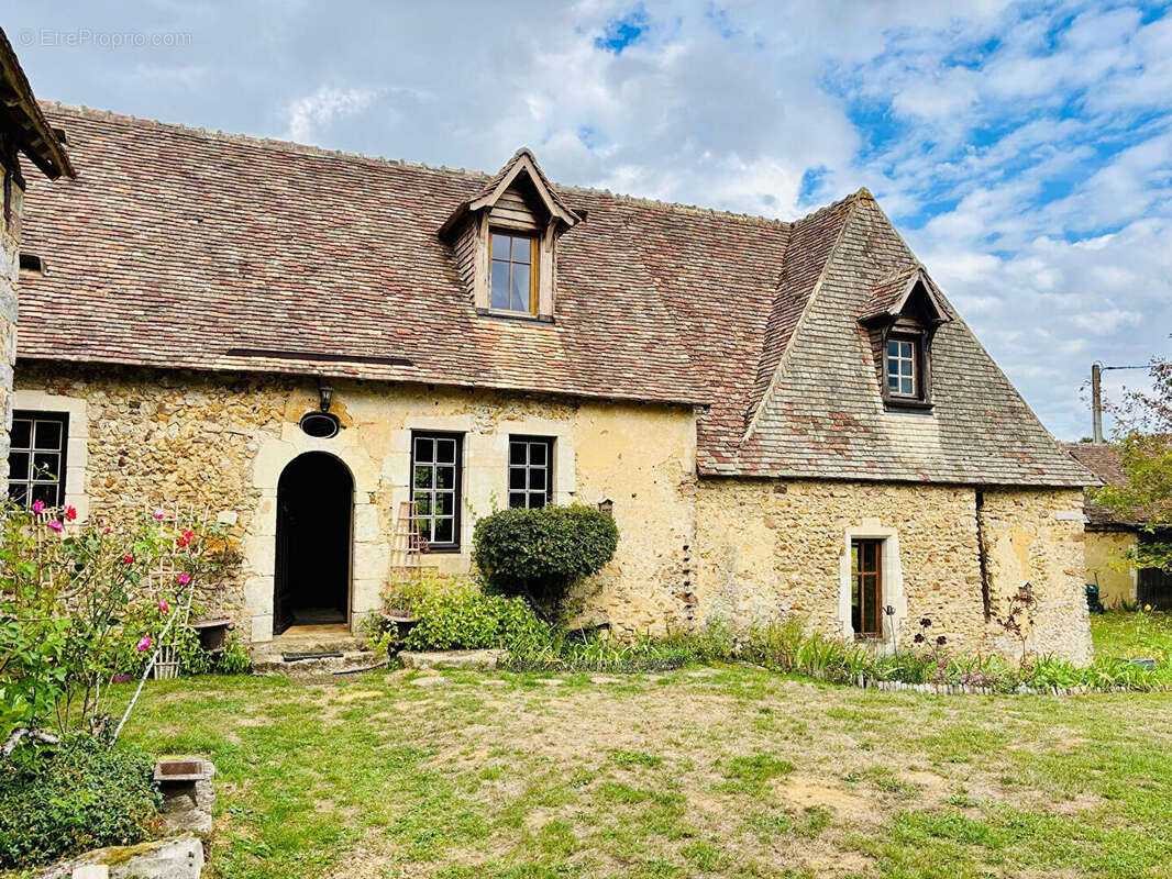 Maison à BONNETABLE