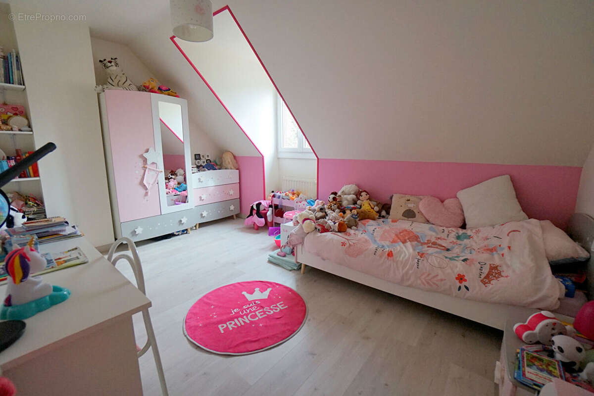 Maison à MEZIERES-SUR-SEINE