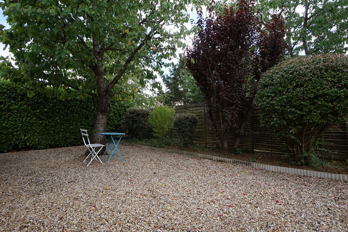 Maison à MEZIERES-SUR-SEINE