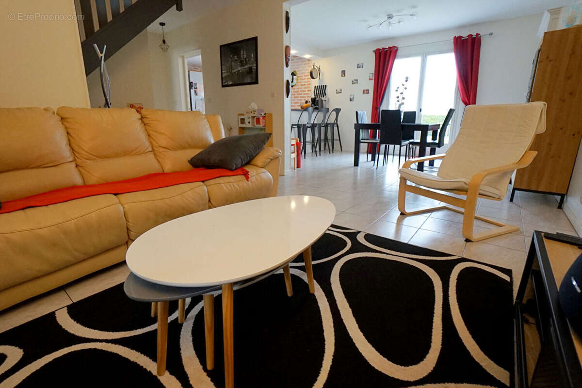 Maison à MEZIERES-SUR-SEINE