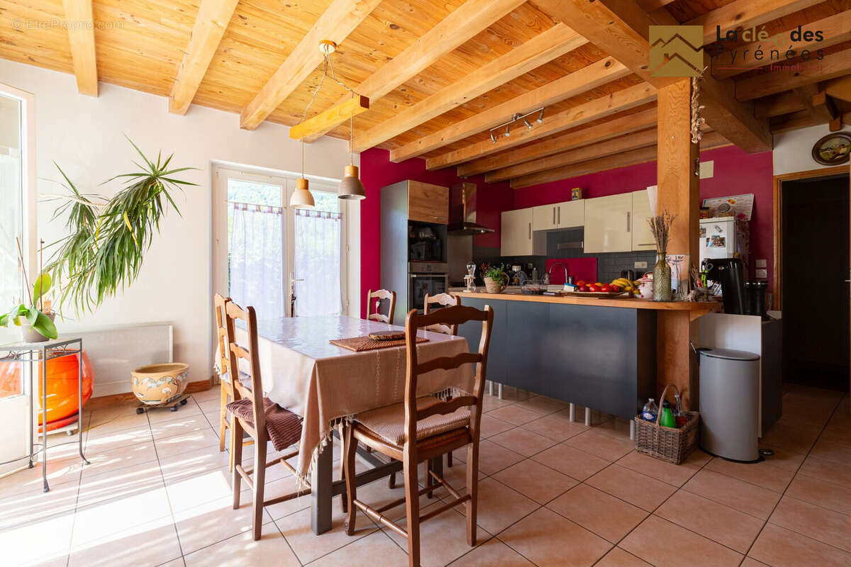 Maison à CAZAUX-FRECHET-ANERAN-CAMORS