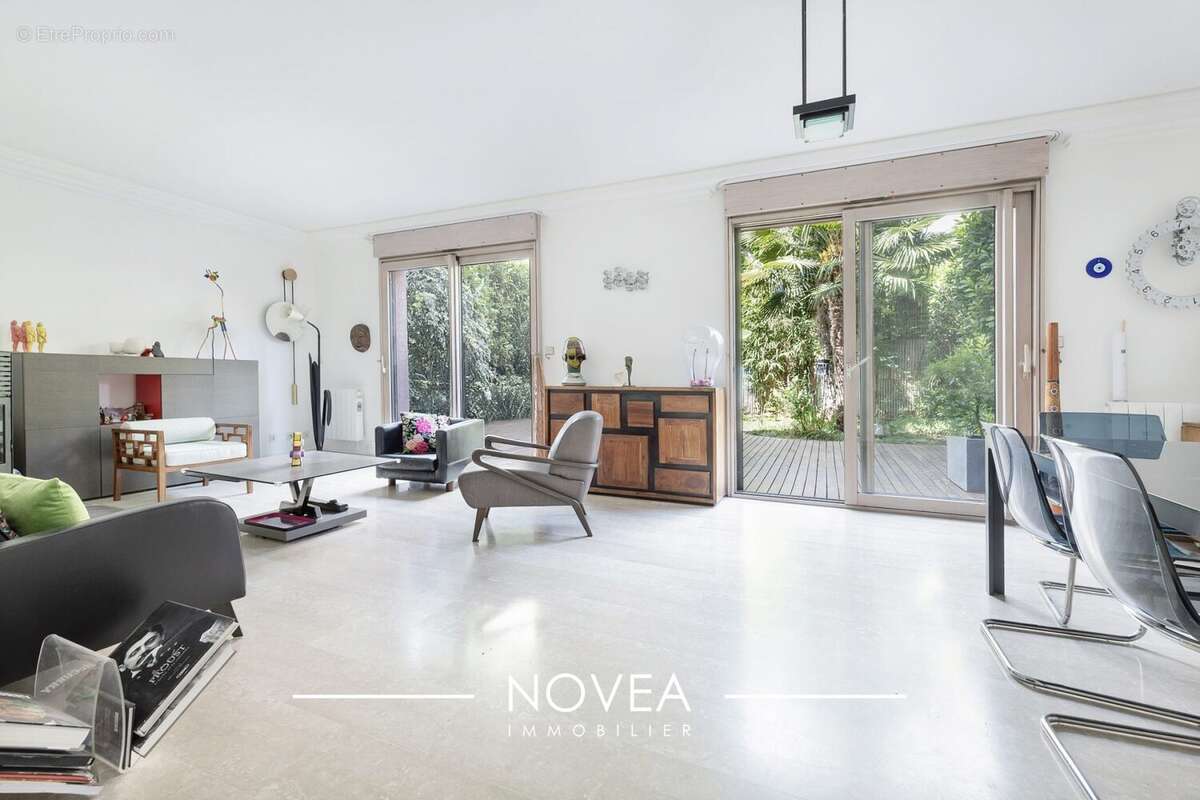 Maison à VILLEURBANNE