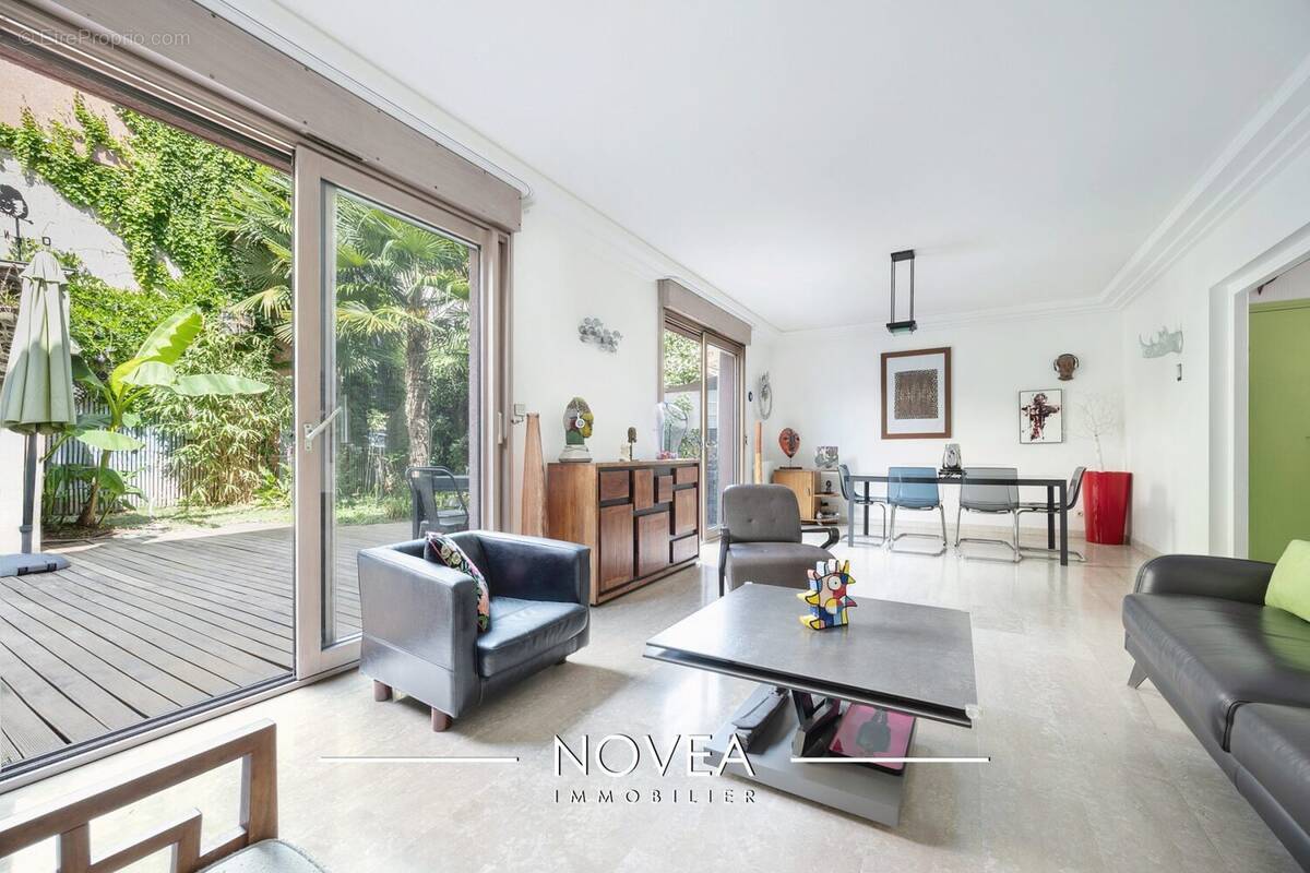 Maison à VILLEURBANNE