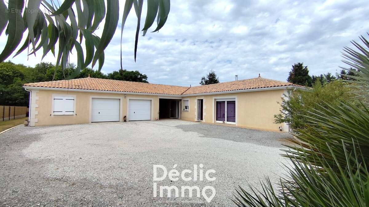 Maison à CHASSENEUIL-SUR-BONNIEURE