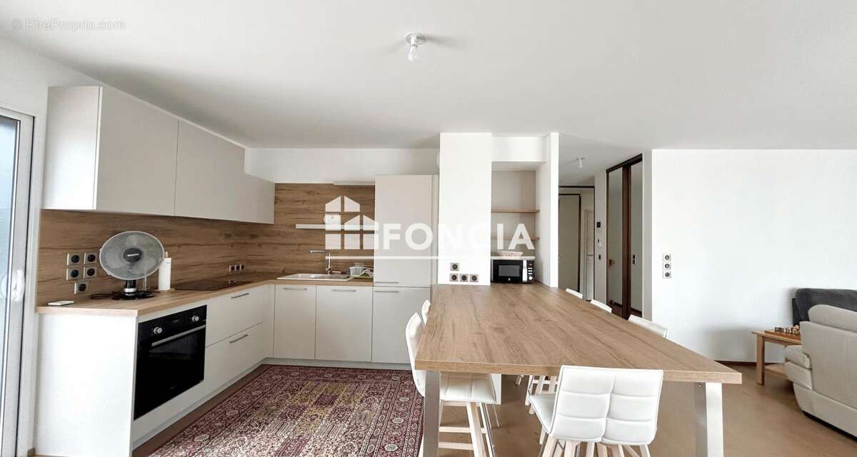 Appartement à FERNEY-VOLTAIRE