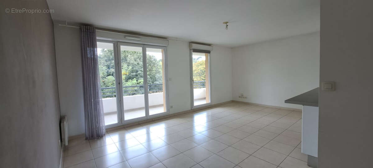 Appartement à MARSEILLE-13E