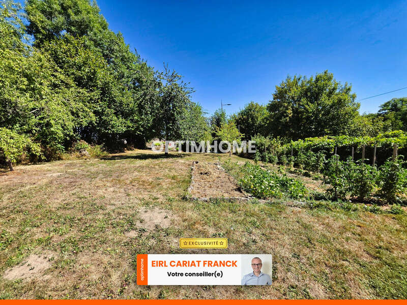 Maison à SAINT-ETIENNE-DE-FURSAC