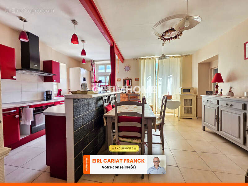 Maison à SAINT-ETIENNE-DE-FURSAC