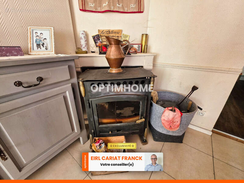 Maison à SAINT-ETIENNE-DE-FURSAC