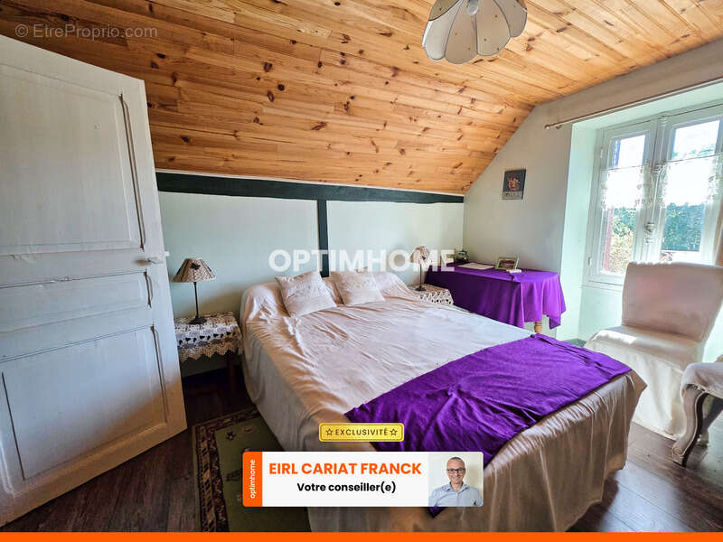 Maison à SAINT-ETIENNE-DE-FURSAC