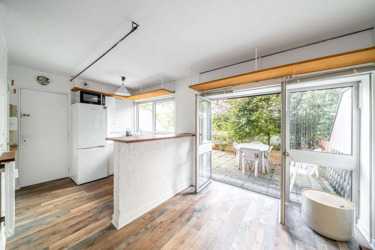 Appartement à PARIS-20E