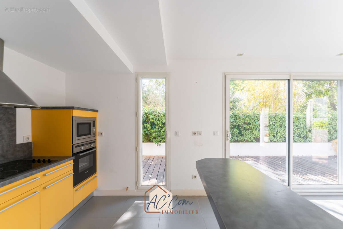 Appartement à MARSEILLE-12E