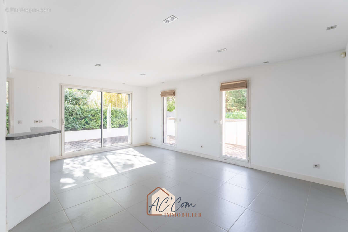 Appartement à MARSEILLE-12E