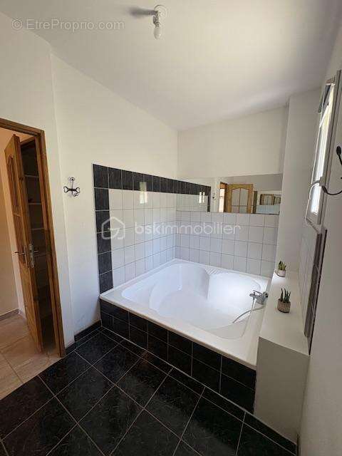 Maison à SAINT-MICHEL-L'OBSERVATOIRE