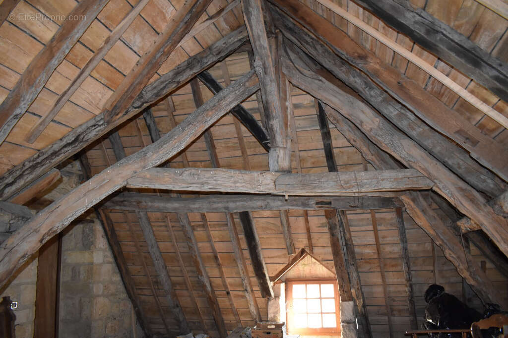 Maison à SALIGNAC-EYVIGUES