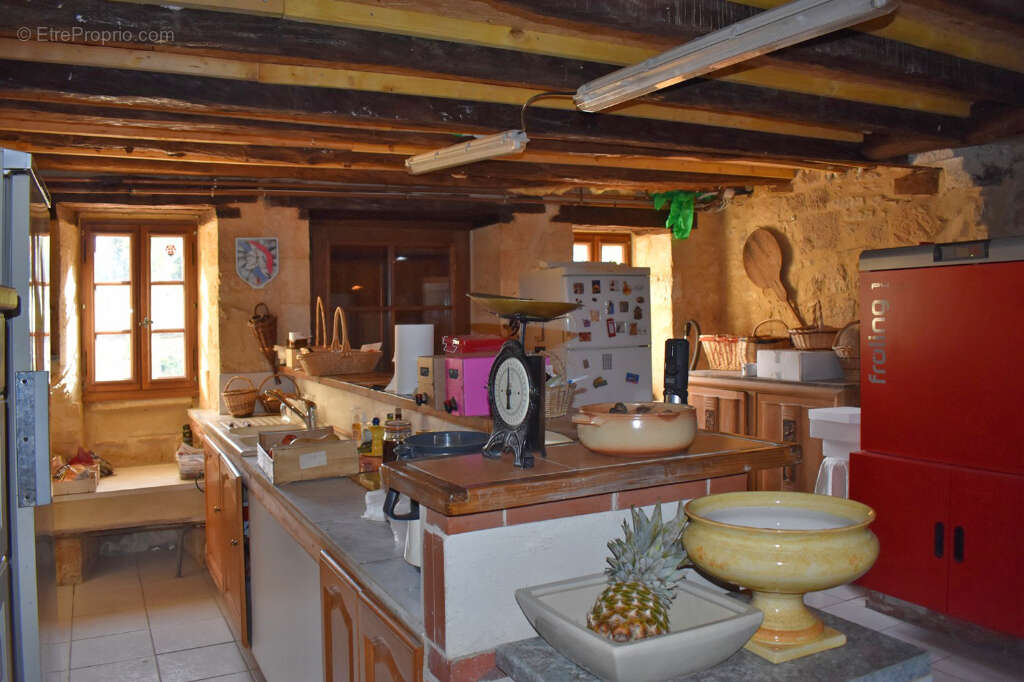 Maison à SALIGNAC-EYVIGUES