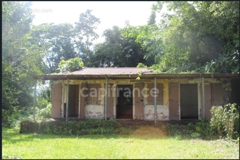 Terrain à L&#039;AJOUPA-BOUILLON