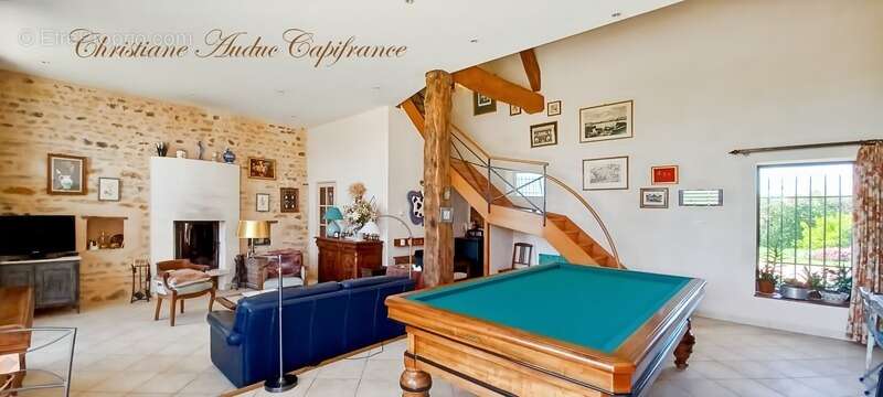 Maison à LA CLAYETTE