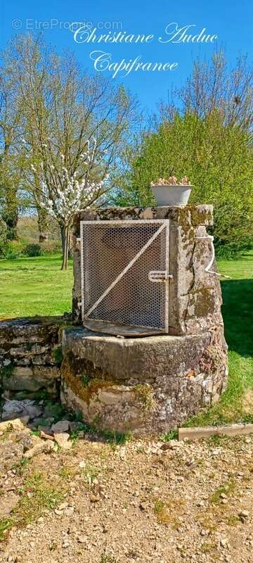 Maison à LA CLAYETTE
