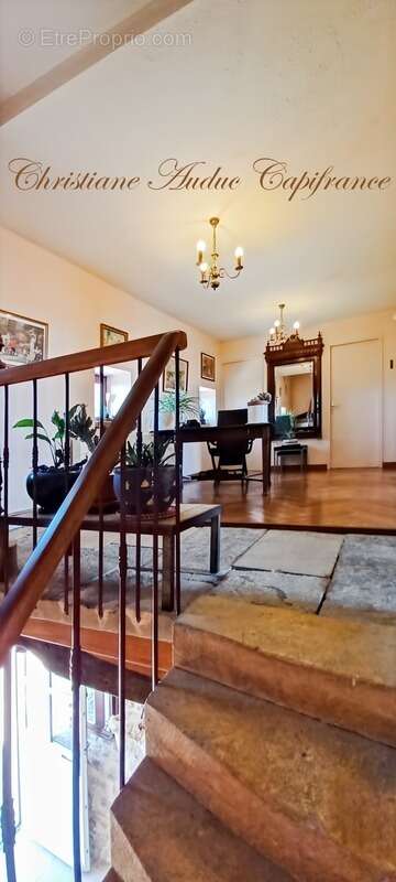 Maison à LA CLAYETTE