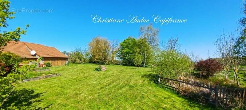 Maison à LA CLAYETTE