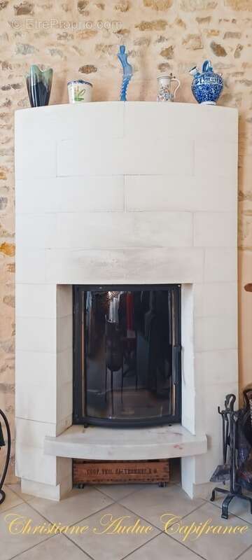 Maison à LA CLAYETTE