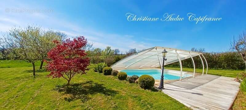 Maison à LA CLAYETTE