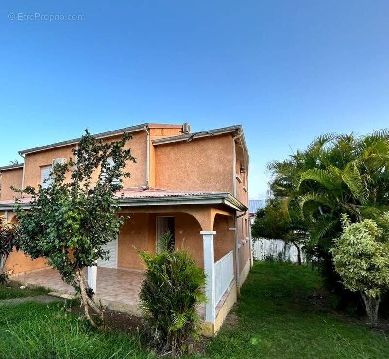 Maison à BAIE-MAHAULT