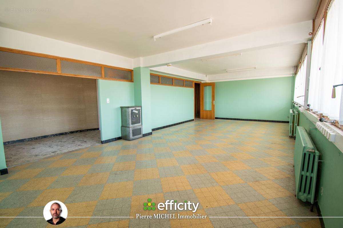 Appartement à BESSENAY