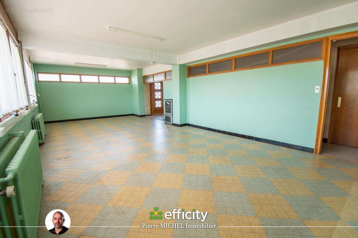 Appartement à BESSENAY