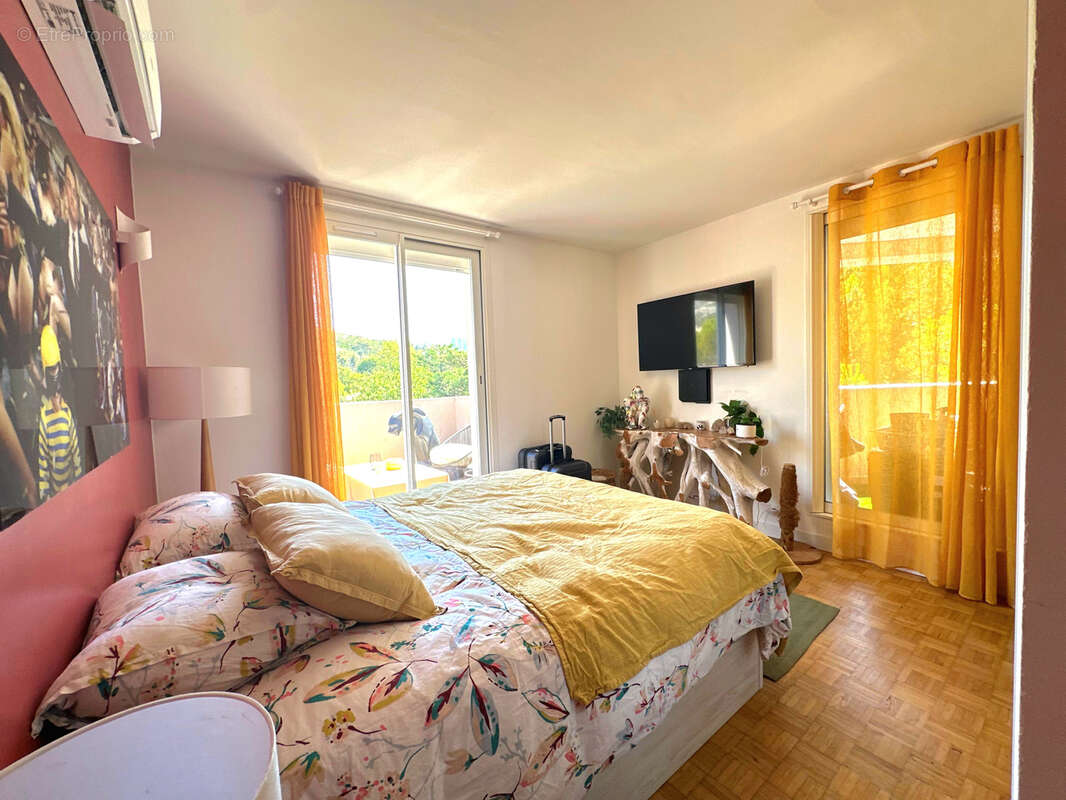 Appartement à MARSEILLE-9E