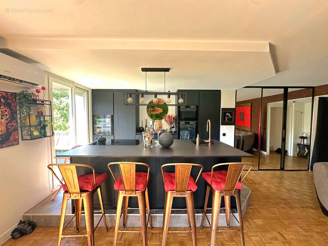 Appartement à MARSEILLE-9E