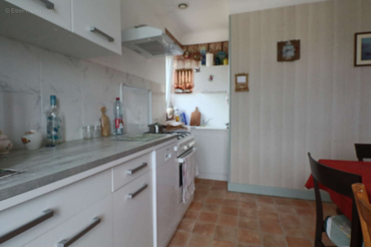 Maison à LA TOUR-D&#039;AUVERGNE