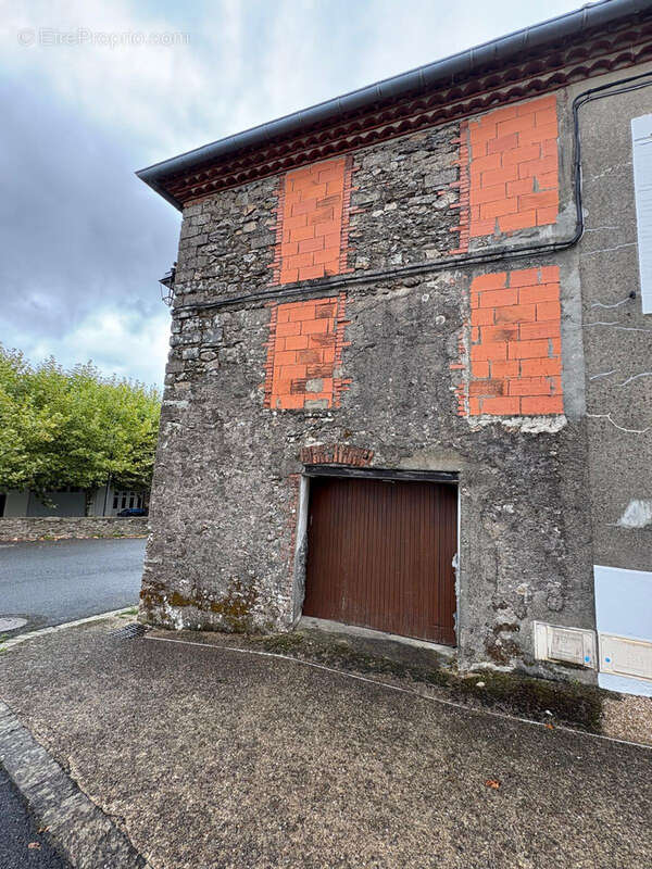 Maison à SAINT-AMANS-SOULT