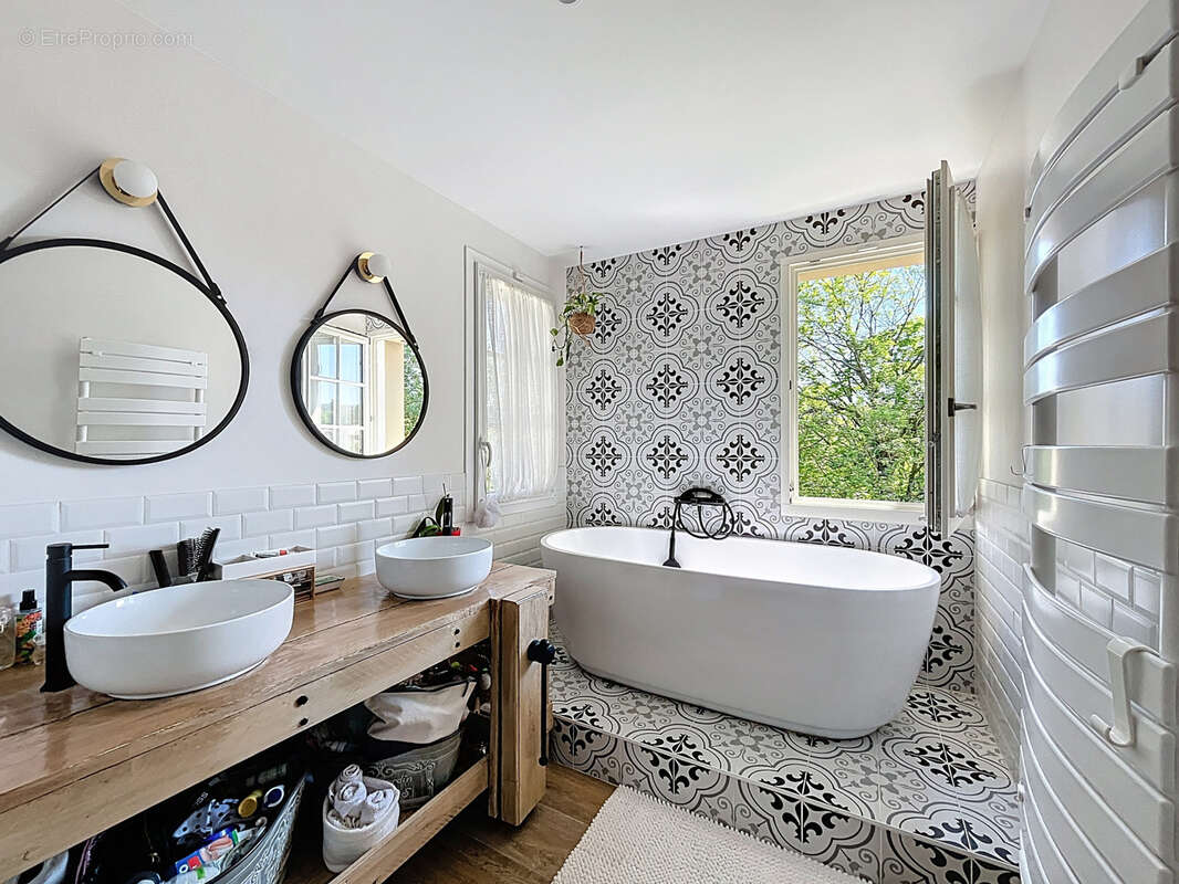 Maison à FRANCHEVILLE