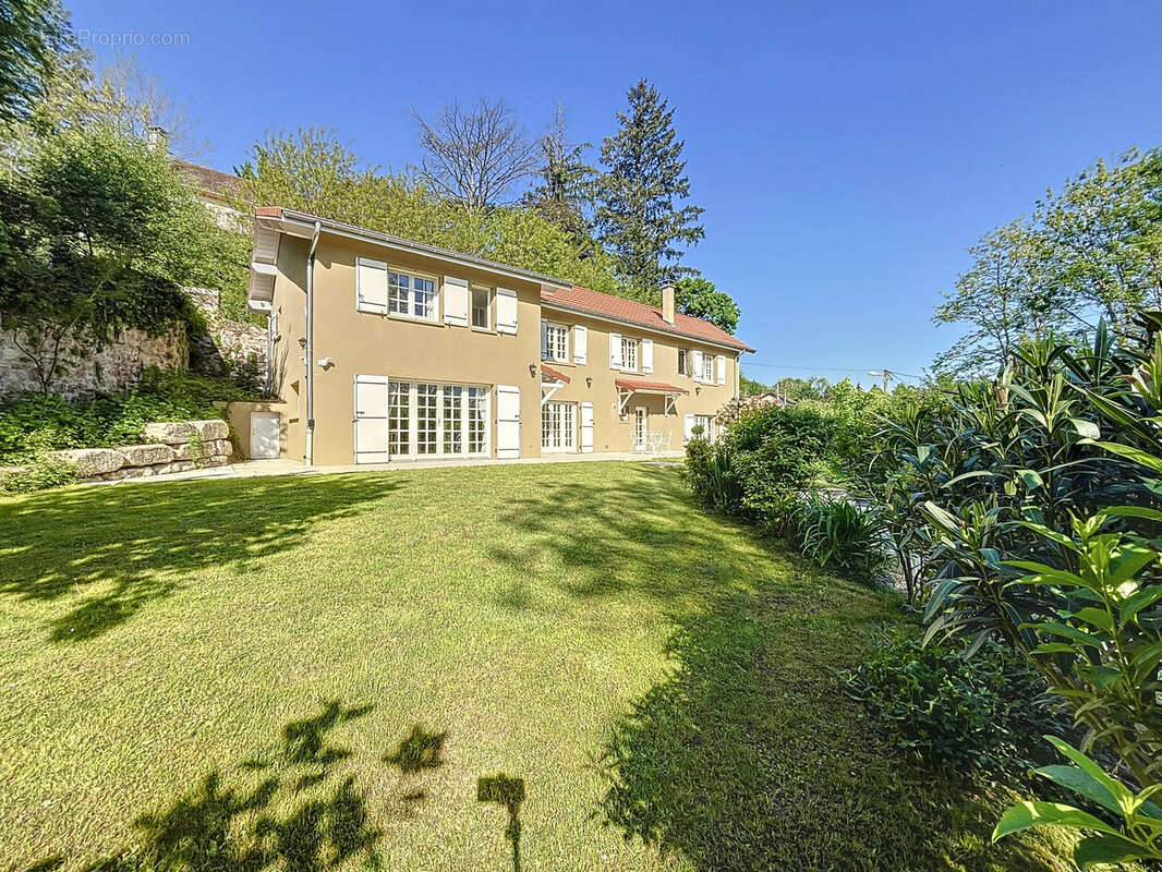 Maison à FRANCHEVILLE