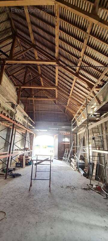 Maison à FONTAINE-MILON